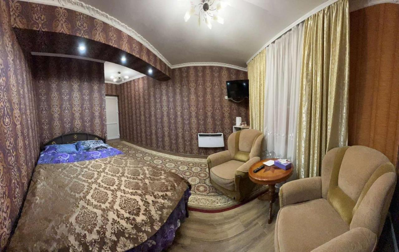 Golden Rose Gazde/Camere de închiriat Chisinau