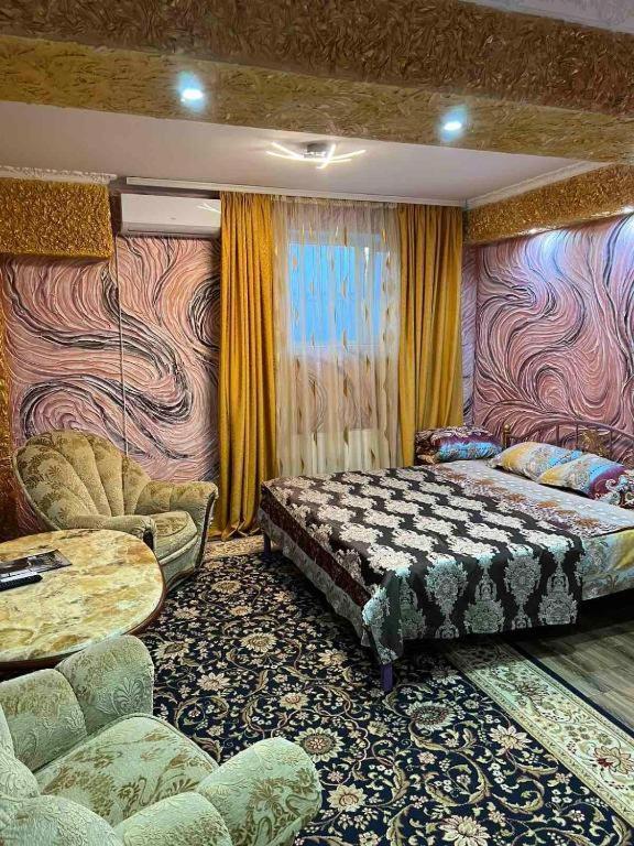 Gazde/Camere de închiriat Golden Rose